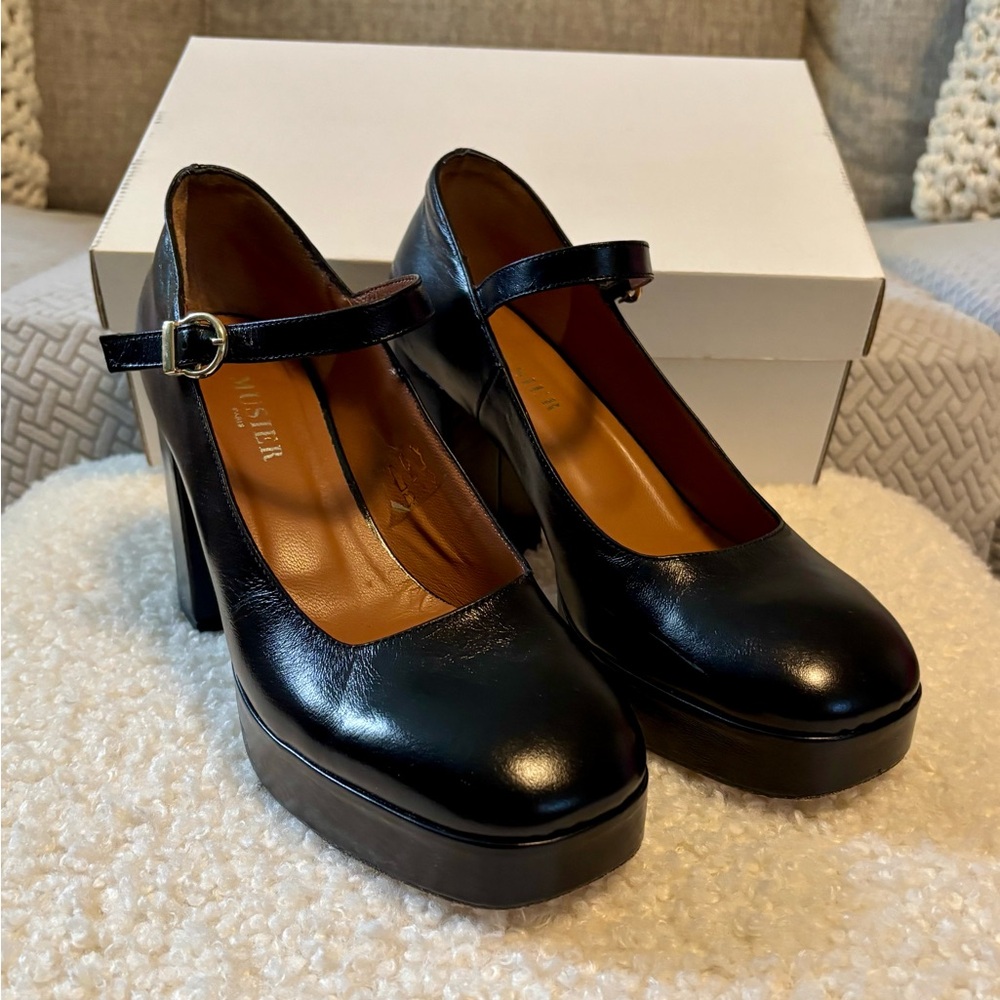 Musier Paris Bobbie’s in Black